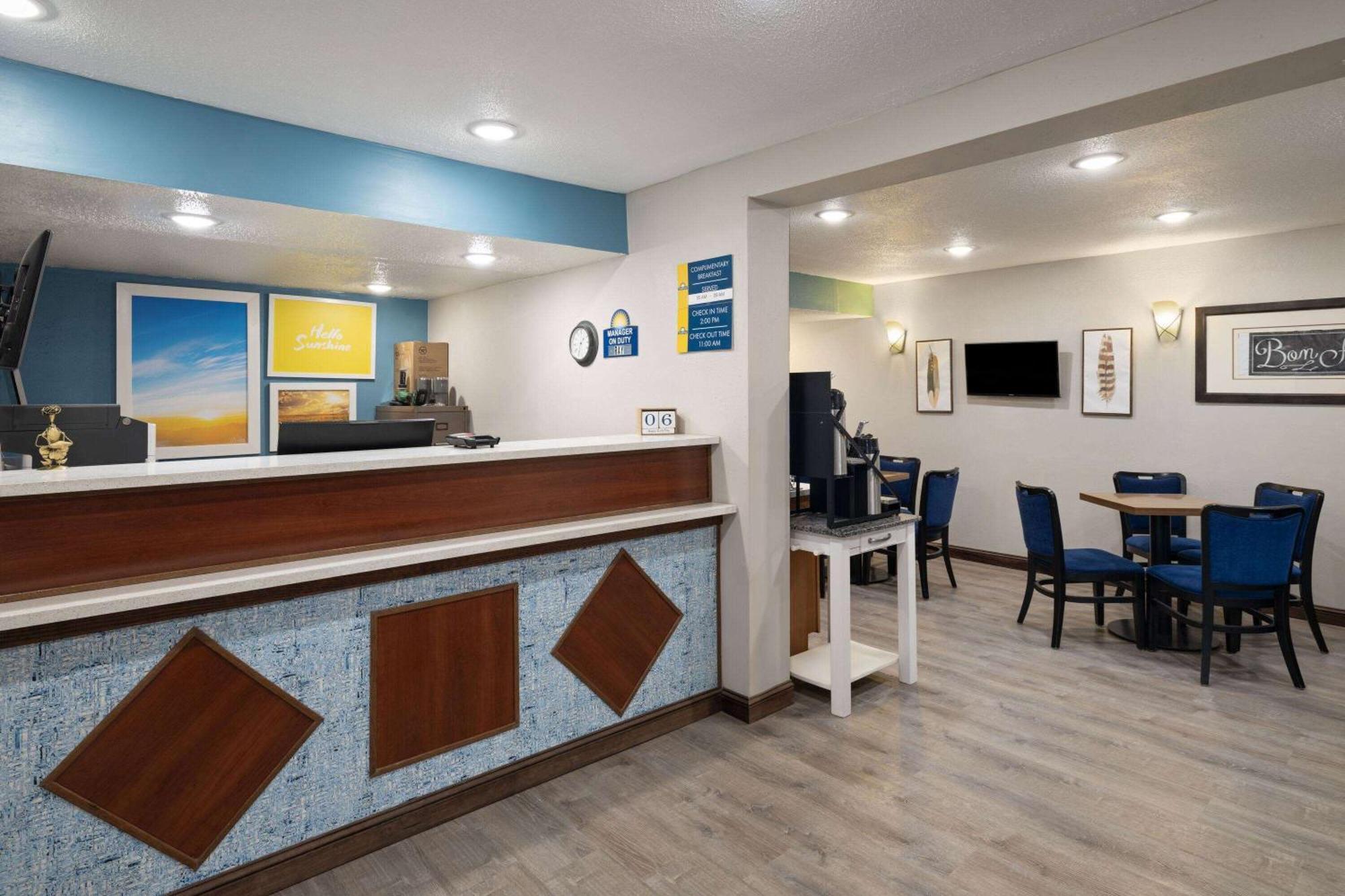Days Inn & Suites By Wyndham Кокомо Екстер'єр фото